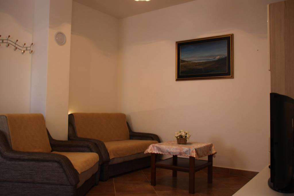 באסקה Mediterranean Oasis Apartments מראה חיצוני תמונה