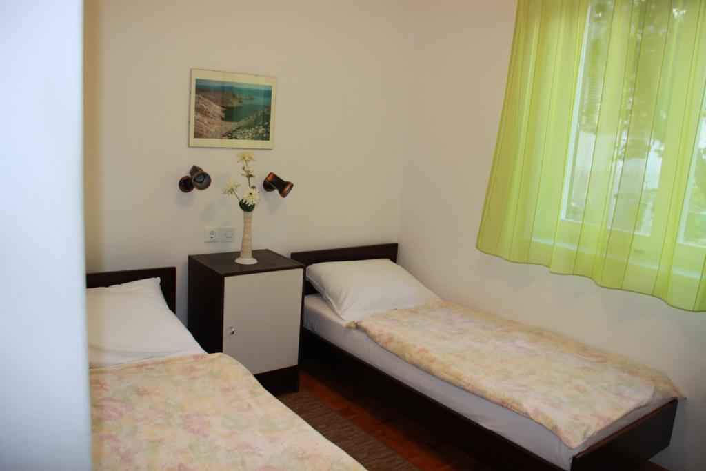 באסקה Mediterranean Oasis Apartments מראה חיצוני תמונה